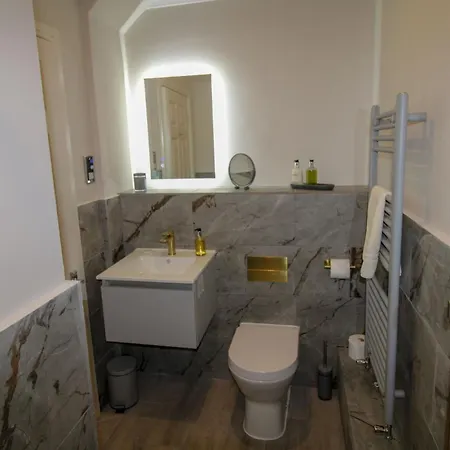 Geltsdale East Wing Sleeps 6 With River Eden Views Near Carlisle & Ullswater Holiday home *