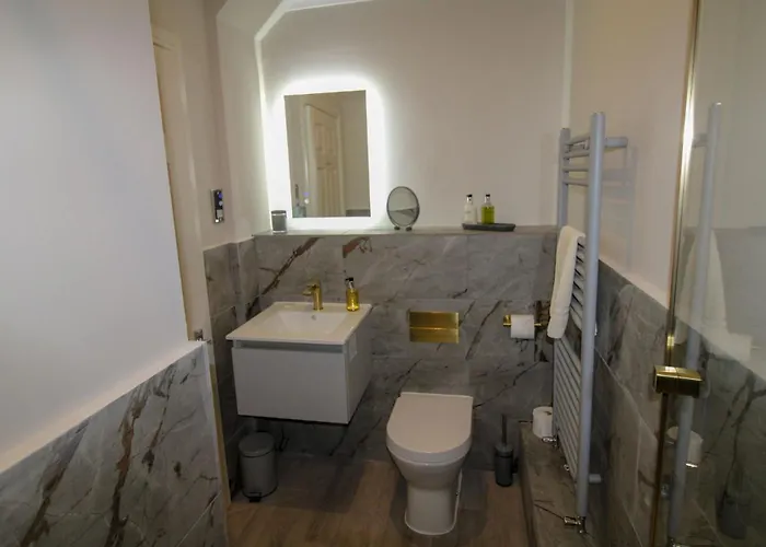 Geltsdale East Wing Sleeps 6 With River Eden Views Near Carlisle & Ullswater Holiday home *