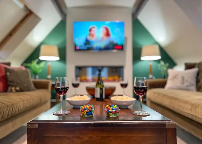 Geltsdale East Wing Sleeps 6 With River Eden Views Near Carlisle & Ullswater Holiday home Wetheral