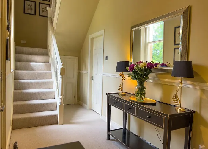 Geltsdale East Wing Sleeps 6 With River Eden Views Near Carlisle & Ullswater Wetheral